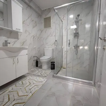 Appartement Muekemmel Konum.size Oezel Daire!